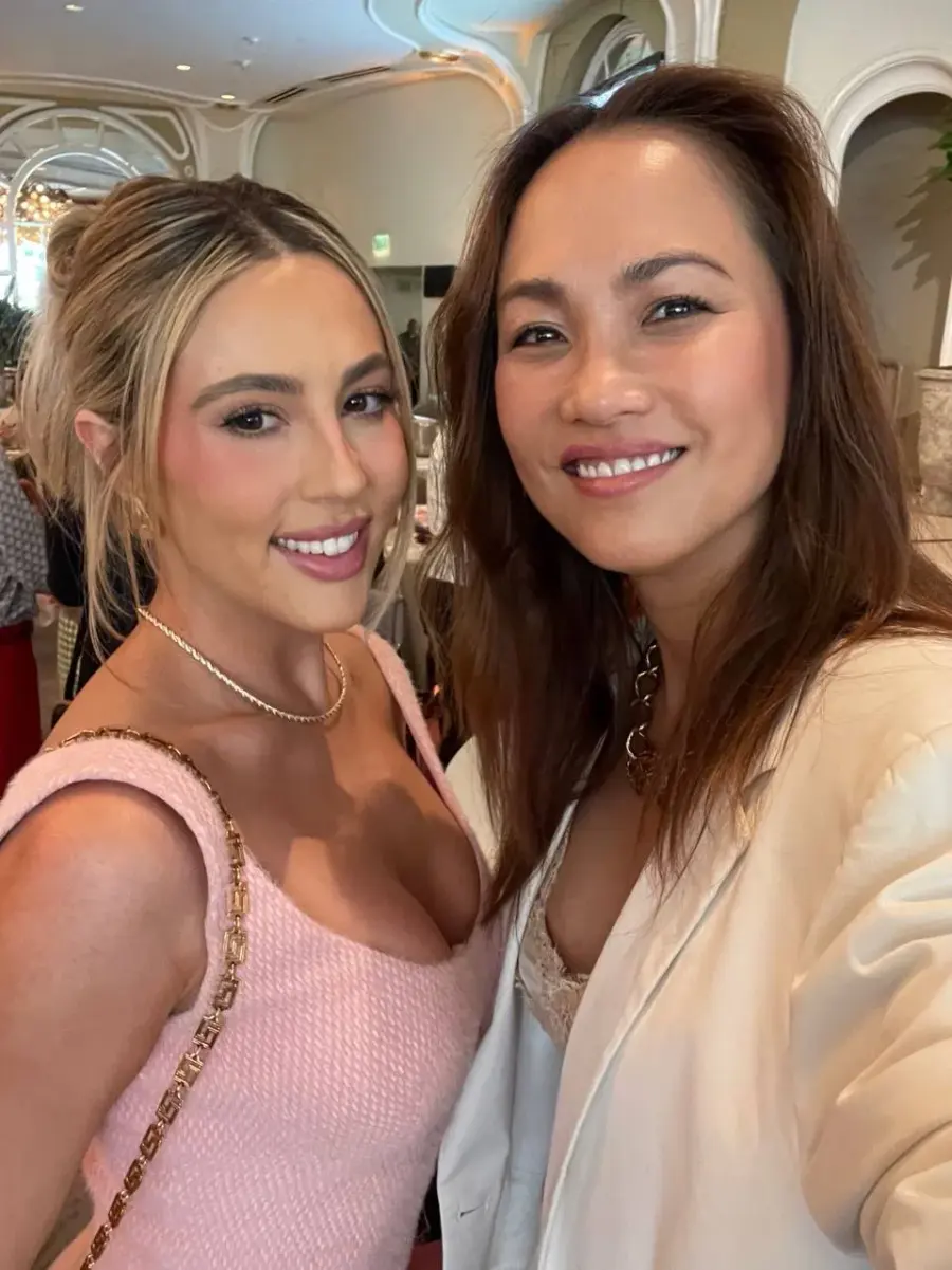 Shared smiles, LA